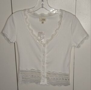 Women's White 5 Button down Lace Trim Top Size M nwot